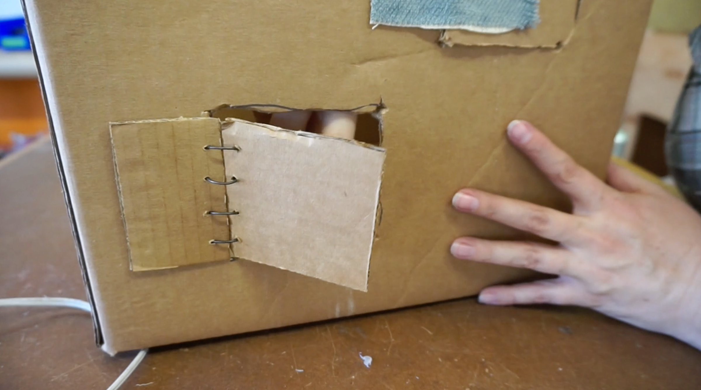 6 Easy Tinkering Hinges : 7 Steps (with Pictures) - Instructables