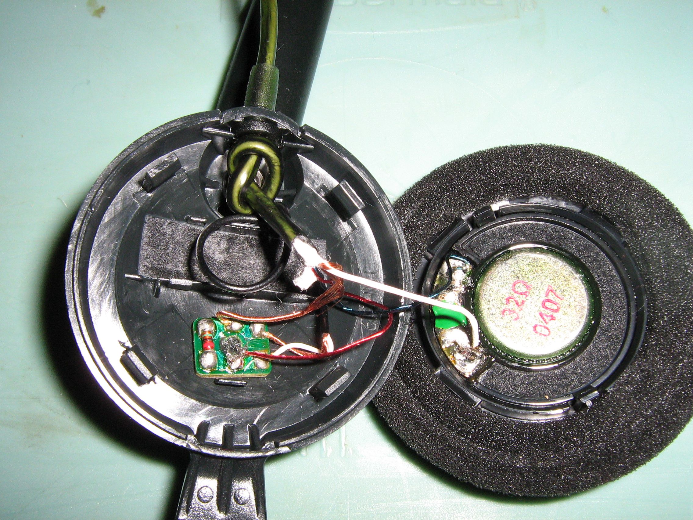 Build a Ski Helmet Walkietalkie ("ACS") 5 Steps Instructables