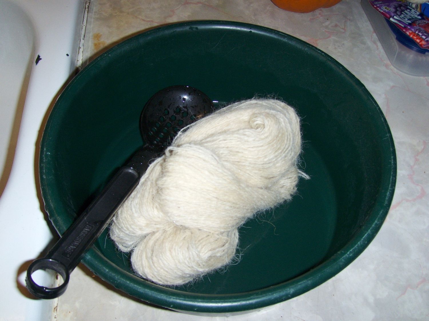 KoolAid Yarn Dyeing 7 Steps Instructables
