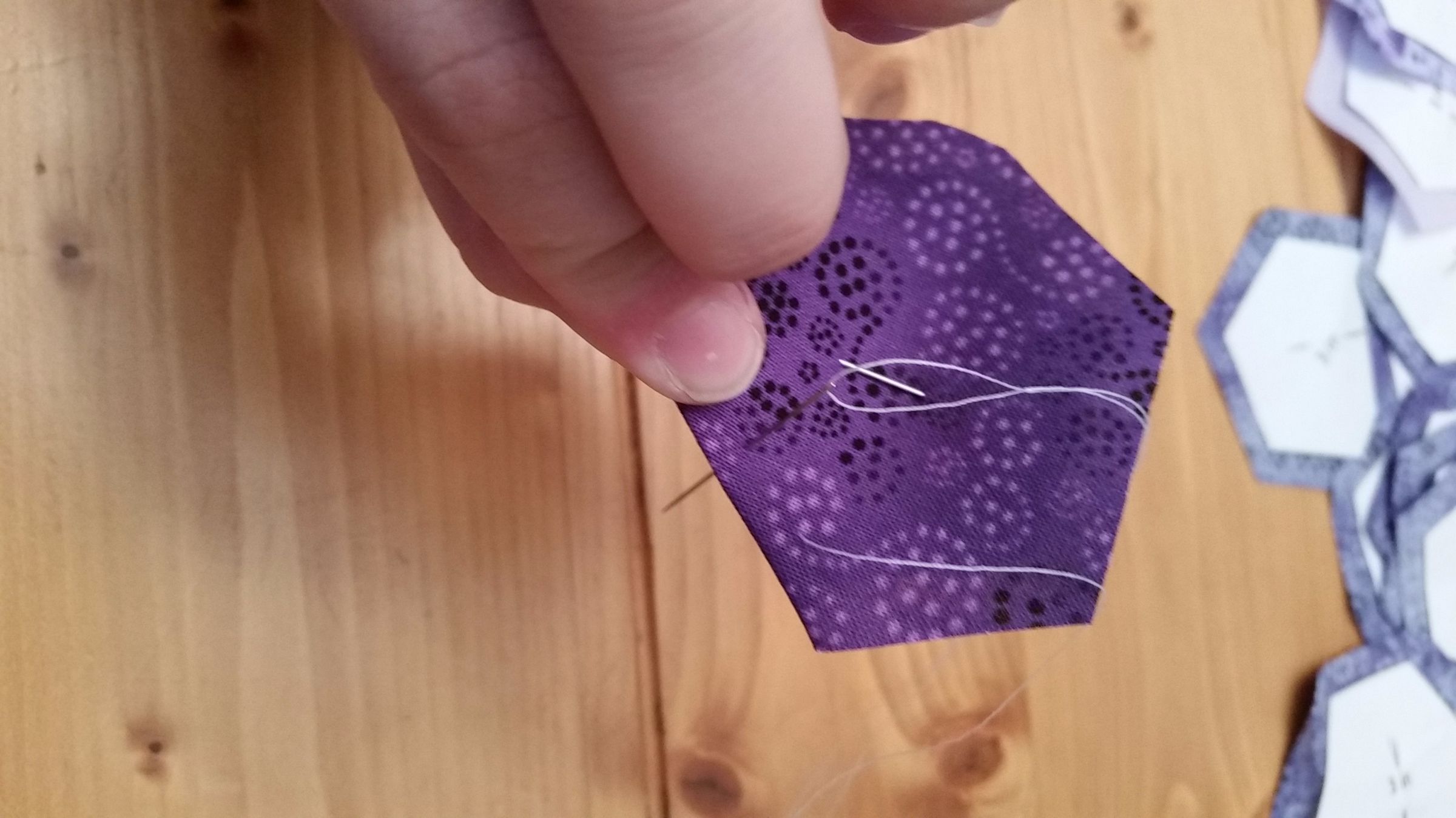 Hexagon English Paper Hand Piecing 8 Steps (with Pictures