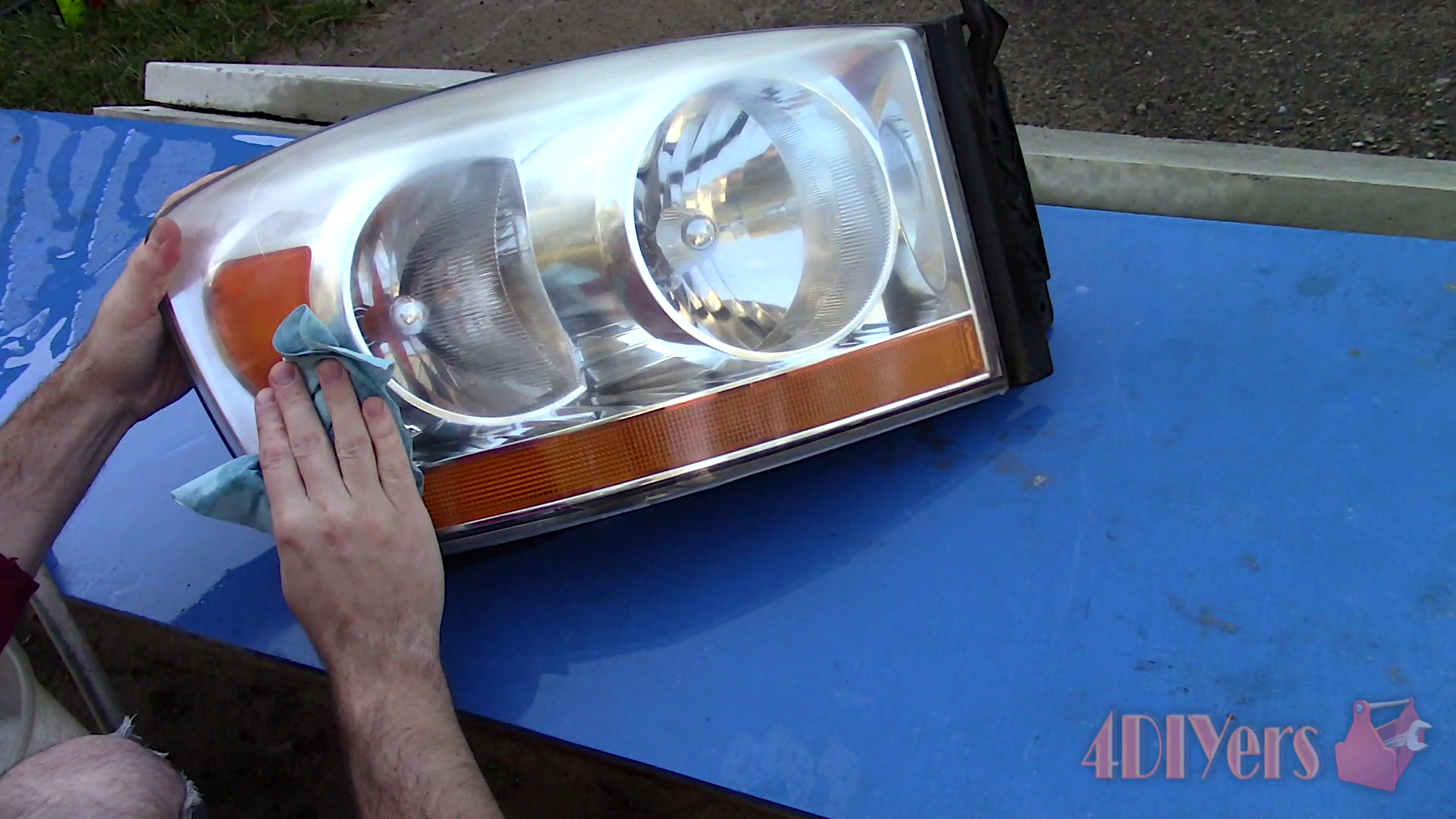 How to Restore Faded Hazy or Yellowing Headlights by Wet Sanding and Polishing 13 Steps (with