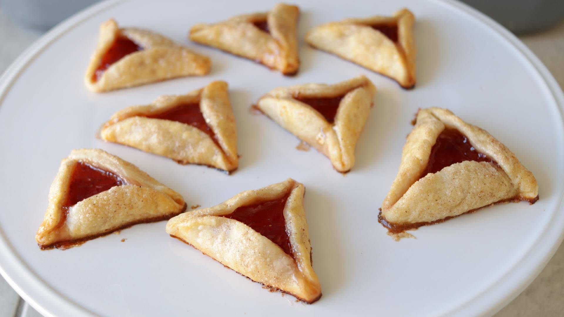 Easy Hamantaschen (Pie Crust Cookies) 6 Steps (with Pictures
