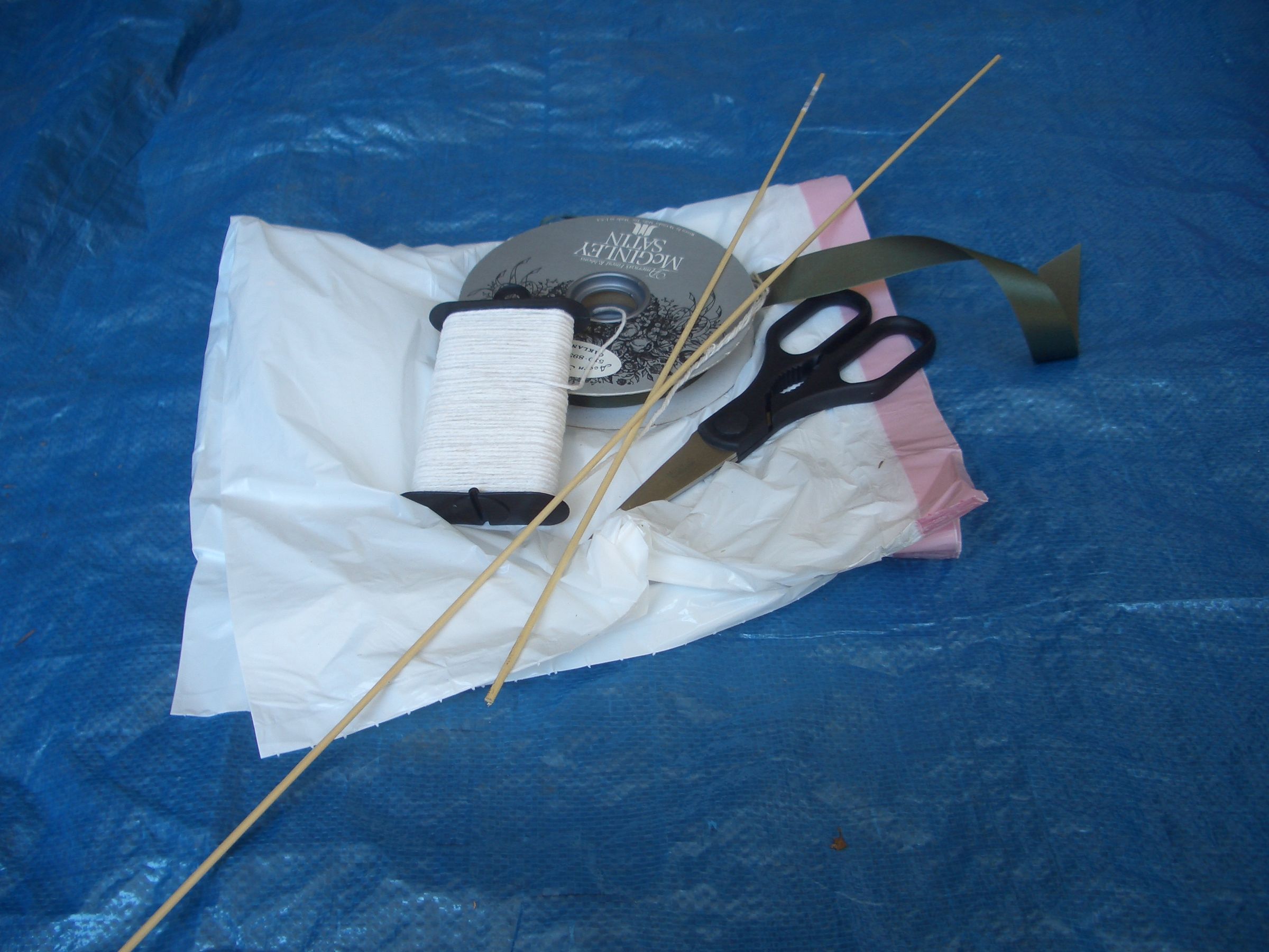 A Garbage Bag Kite 7 Steps (with Pictures) Instructables