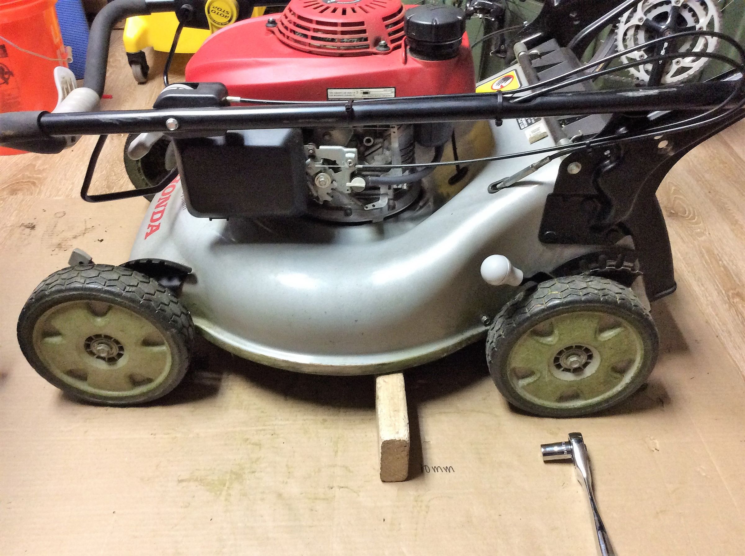 Fix The Rear Adjustment Lever On A Honda Lawnmower Hrr216 5 Steps With Pictures Instructables