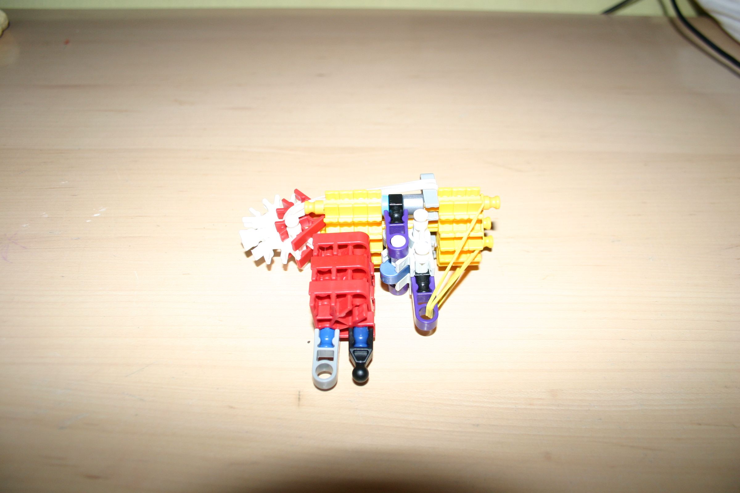 yanyboys mini knex hand gun(true trigger!!!!!!!!!!!!!)v1.1 DIY Project DIY Project Image