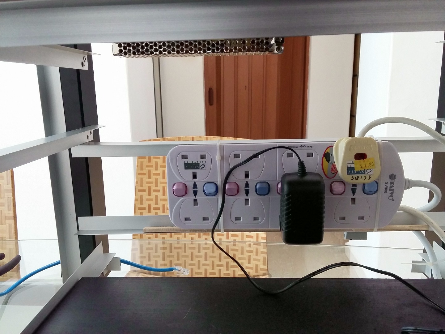 19 Inch Communication Rack, IKEA Lack : 8 Steps (with Pictures ...