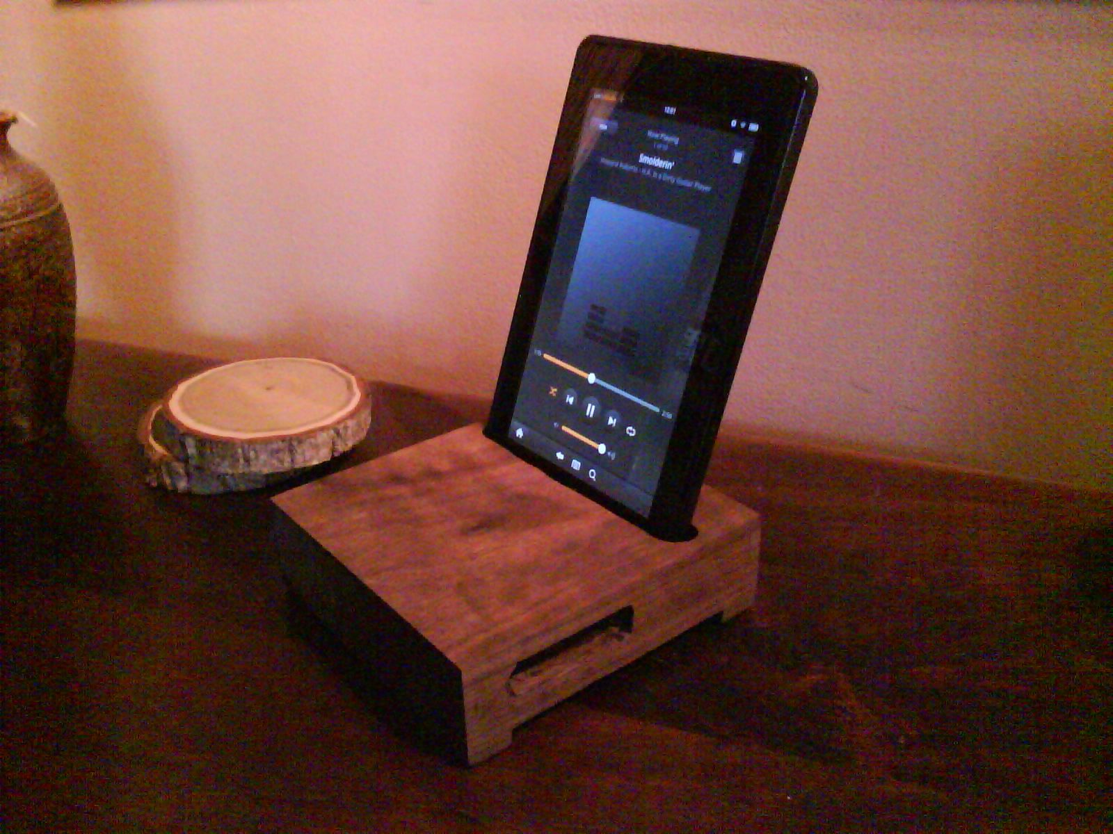 Passive Acoustic Speaker for Kindle Fire / Ipad 6 Steps Instructables