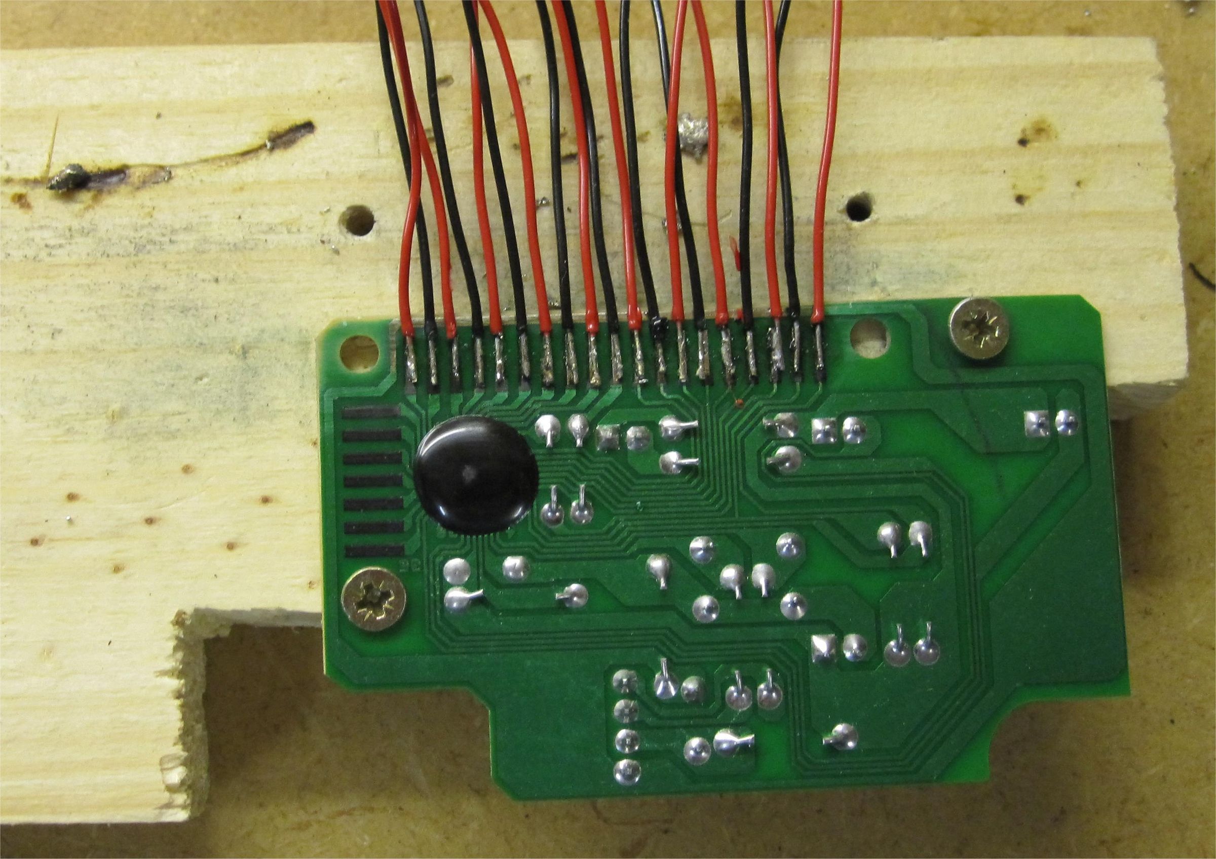 DIY Keyboard Controller for MAME and Virtual Pinball 4 Steps (with