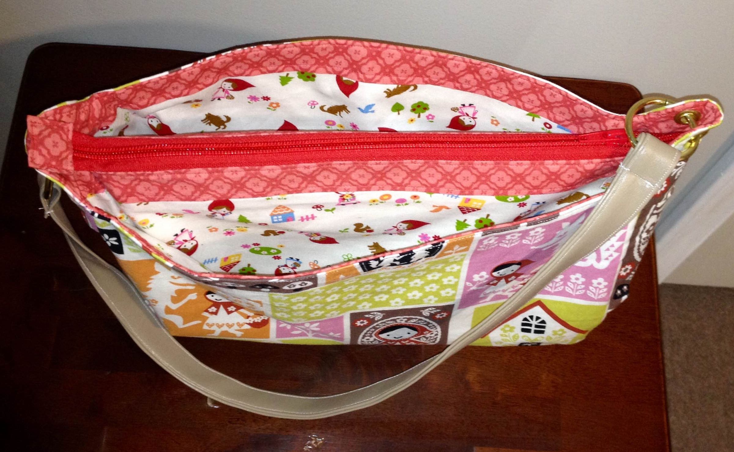 Sew a Shoulder Bag and Four Accessory Bags 9 Steps (with Pictures