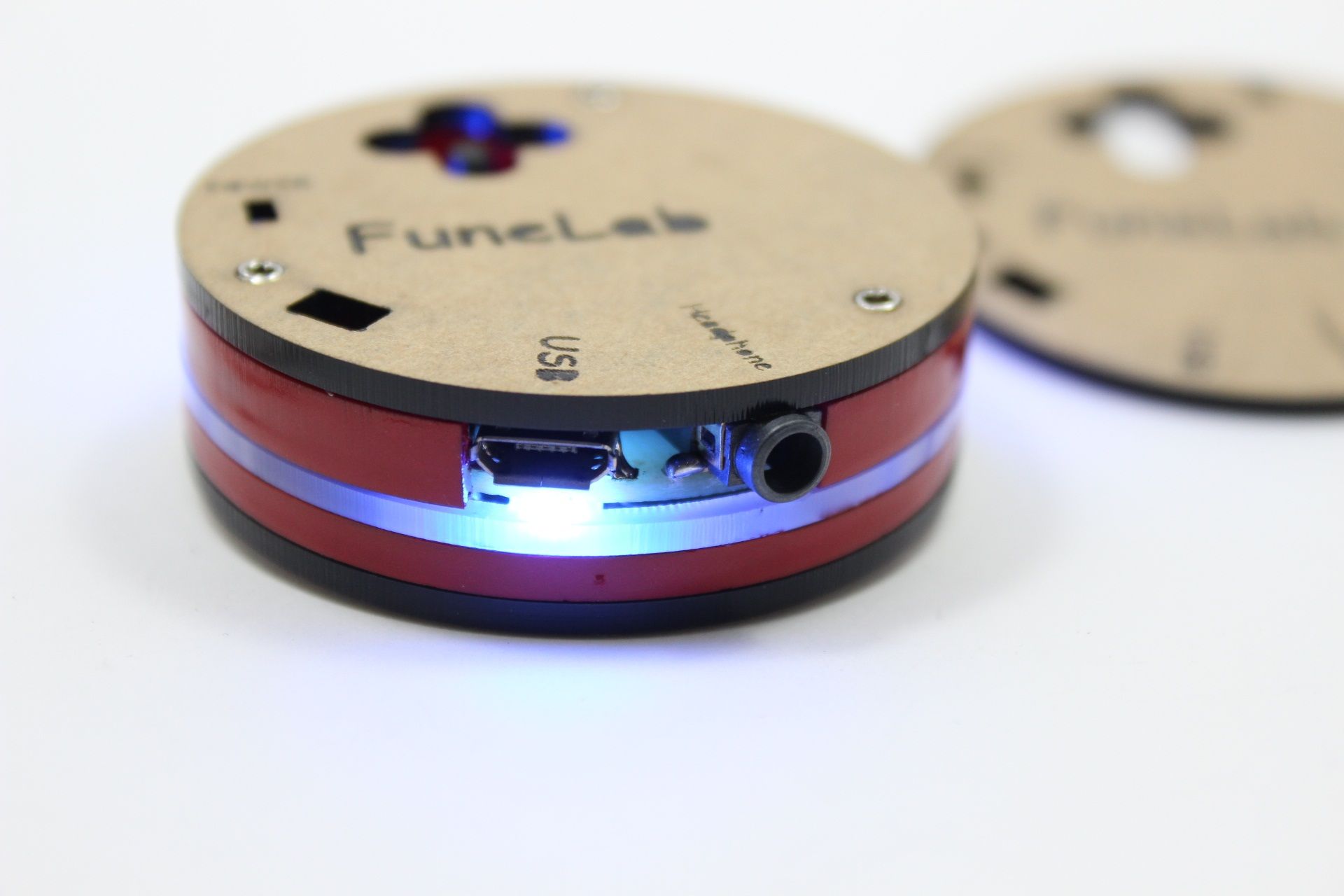 BluetoothBox for Stereo Headphones and Speakers 23 Steps (with