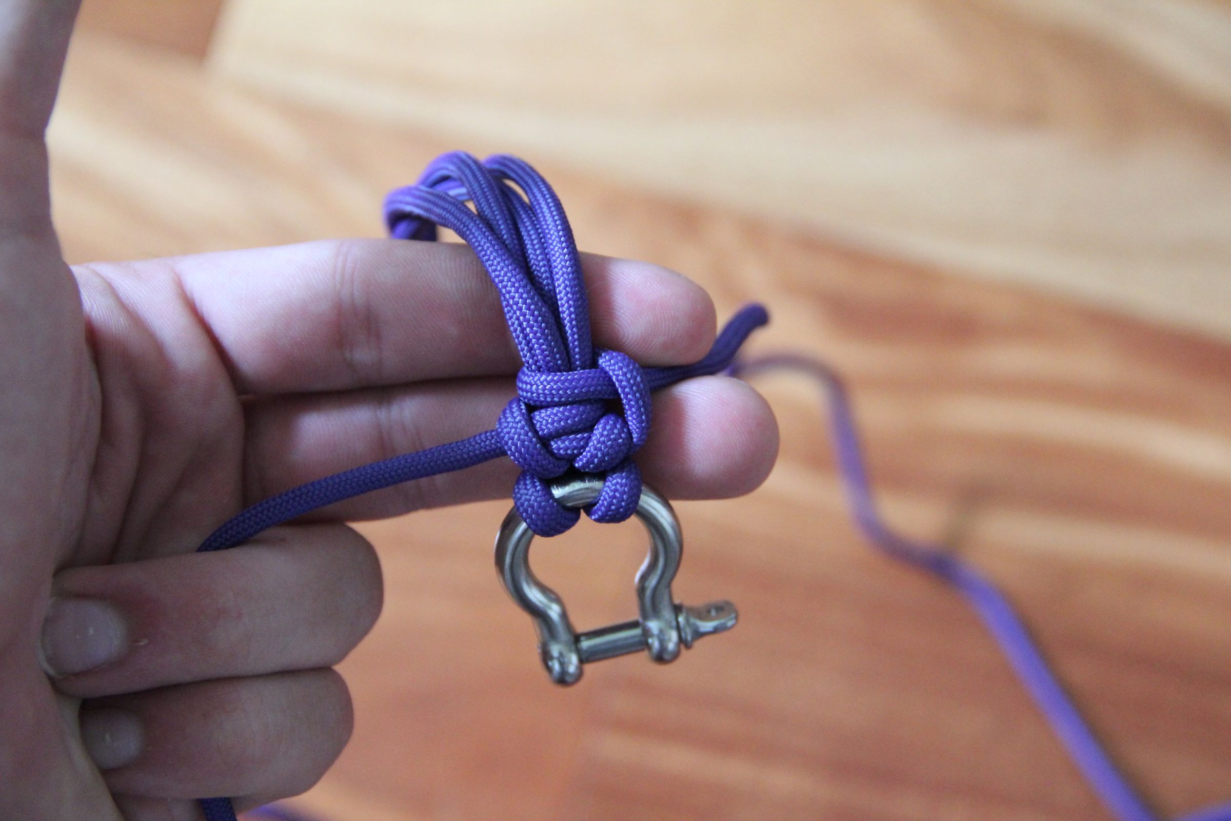 Quick Release Paracord Bracelet 9 Steps Instructables