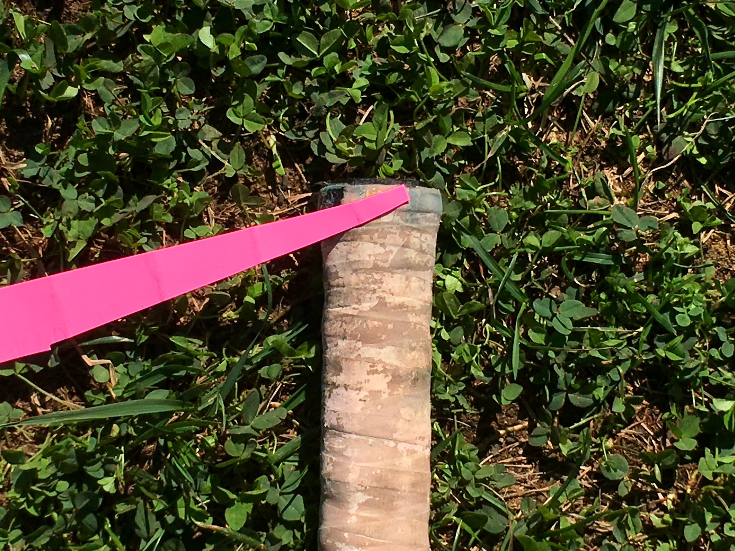 Wrap an Overgrip on a Tennis Racket 8 Steps (with Pictures