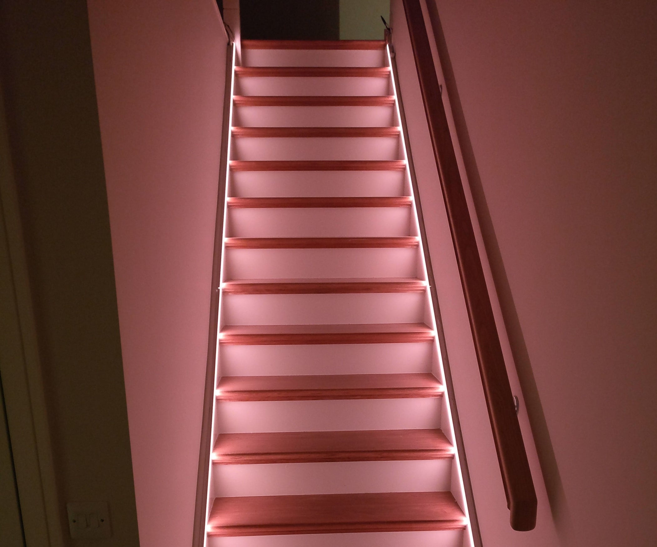 Automatic IoT Staircase Glowing Lighting 6 Steps (with Pictures