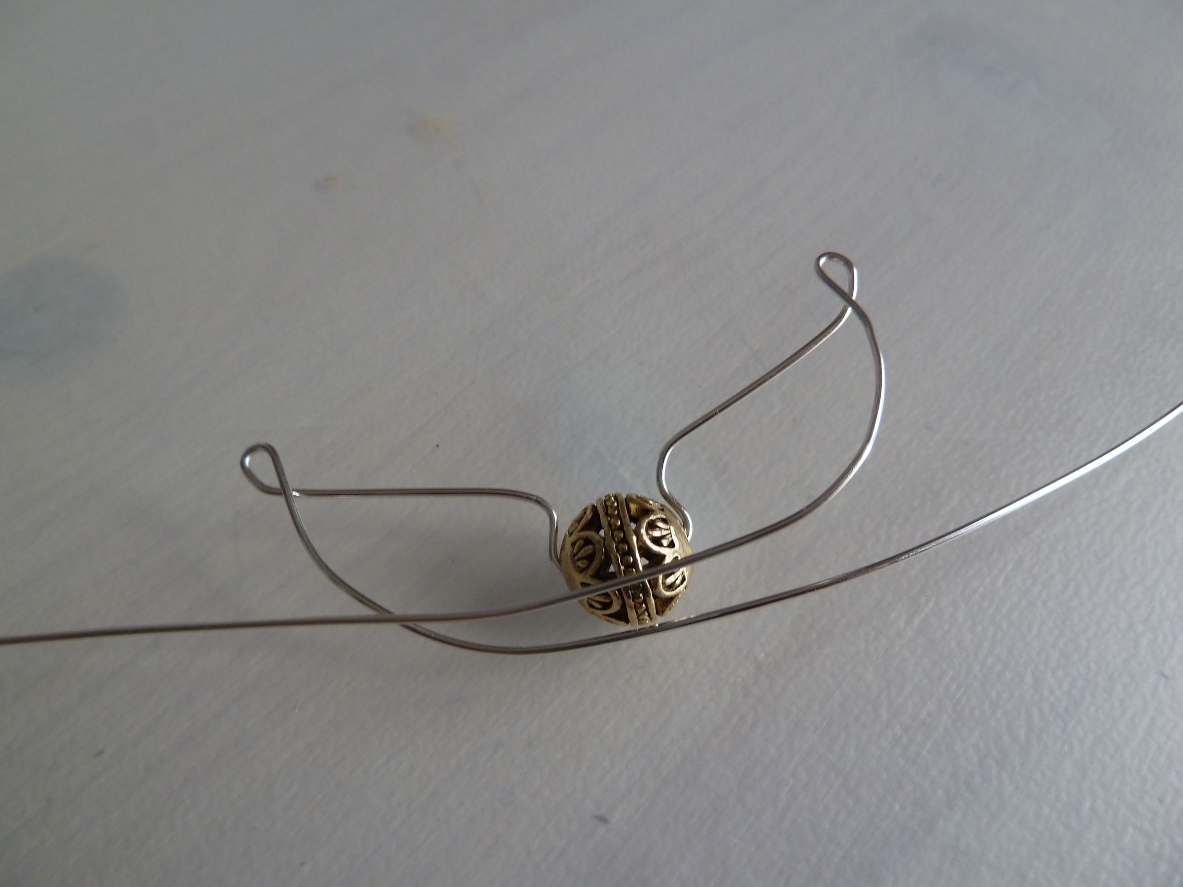 Golden Snitch Necklace : 11 Steps (with Pictures) - Instructables