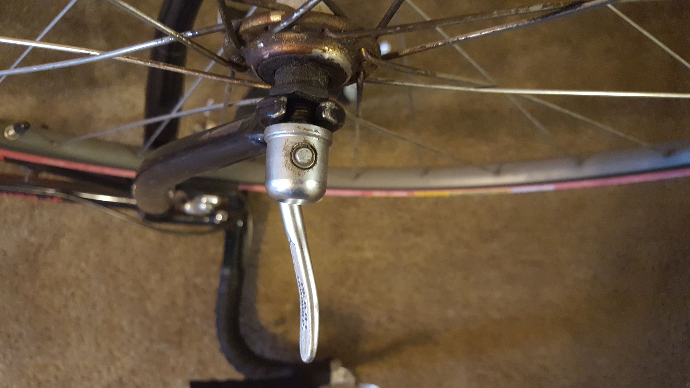 How to Change an Inner Tube on a Bike 5 Steps (with Pictures