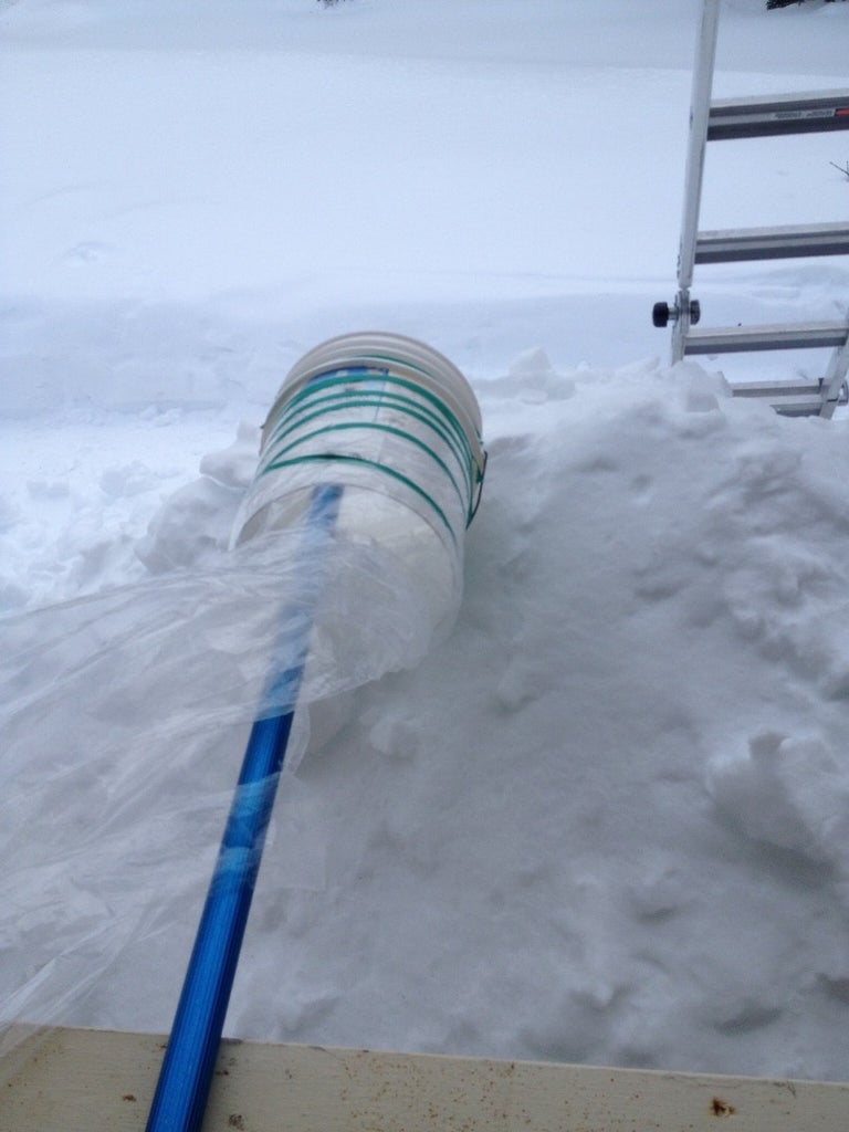 Roof Snow Rake Scooper Tool - Easy Diy Using A 5 Gallon Bucket, A Shower  Curtain, And A Pole : 3 Steps (With Pictures) - Instructables
