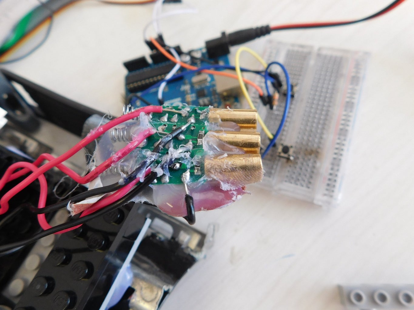 Iron Man Arm Prototype : 6 Steps - Instructables