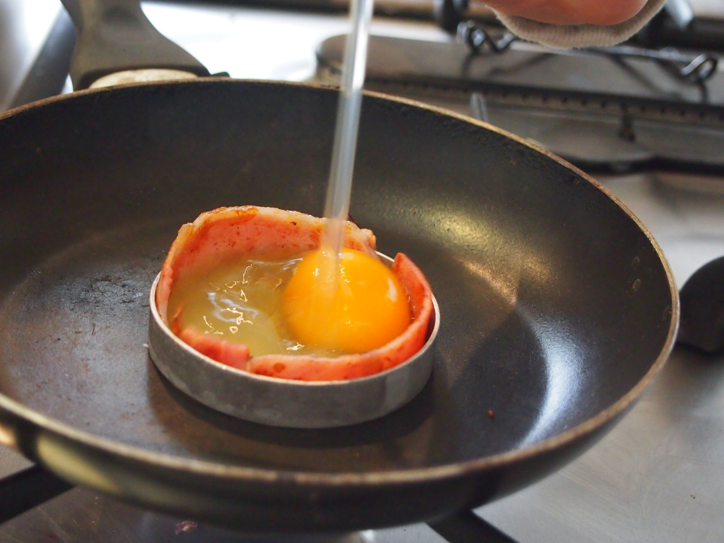 How to Cook an Egg & Bacon Ring 6 Steps (with Pictures) Instructables