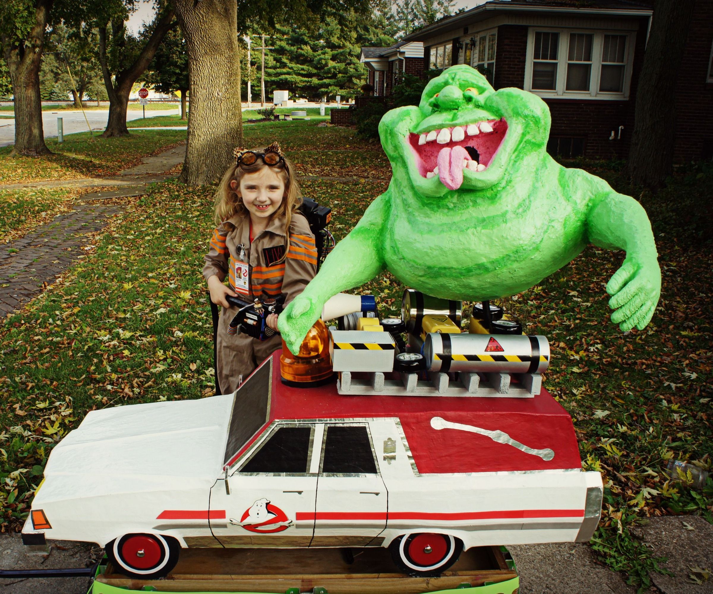 Awesome Ghostbuster With Proton Pack, Slimer, Ecto-1, and Ghost-Trap Bag