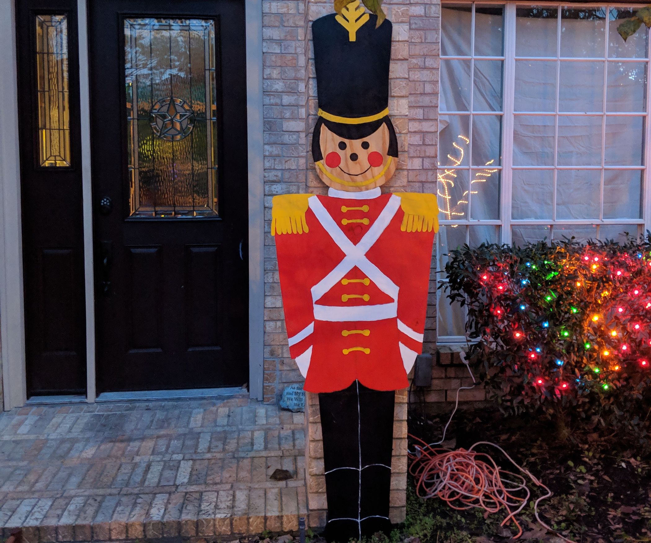 Christmas Toy Soldier Standiee 4 Steps (with Pictures) Instructables