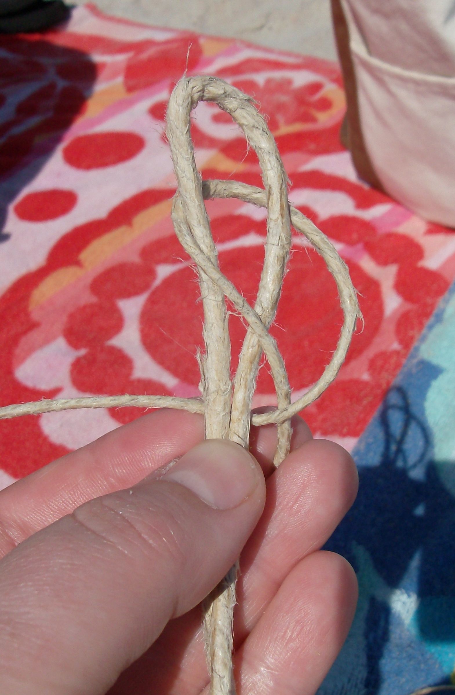 How to Make a Hemp Necklace 5 Steps (with Pictures) Instructables