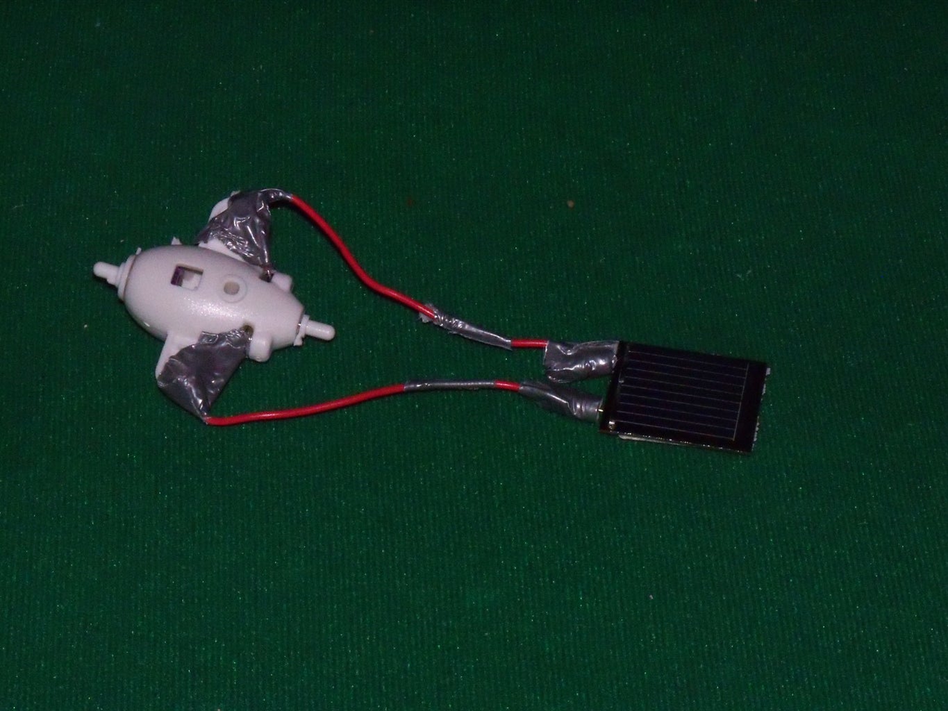 Easy Solar Fan : 5 Steps Circuit Diagram