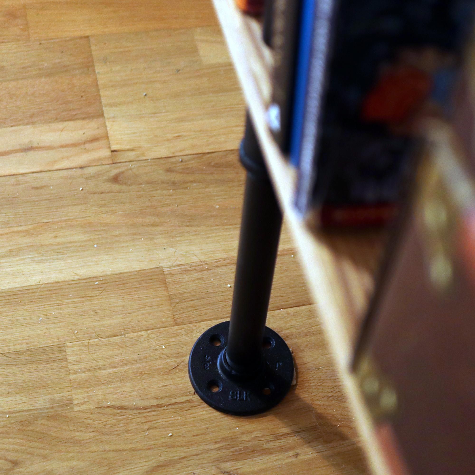 DIY Industrial Black Pipe Bookshelf! 13 Steps (with Pictures