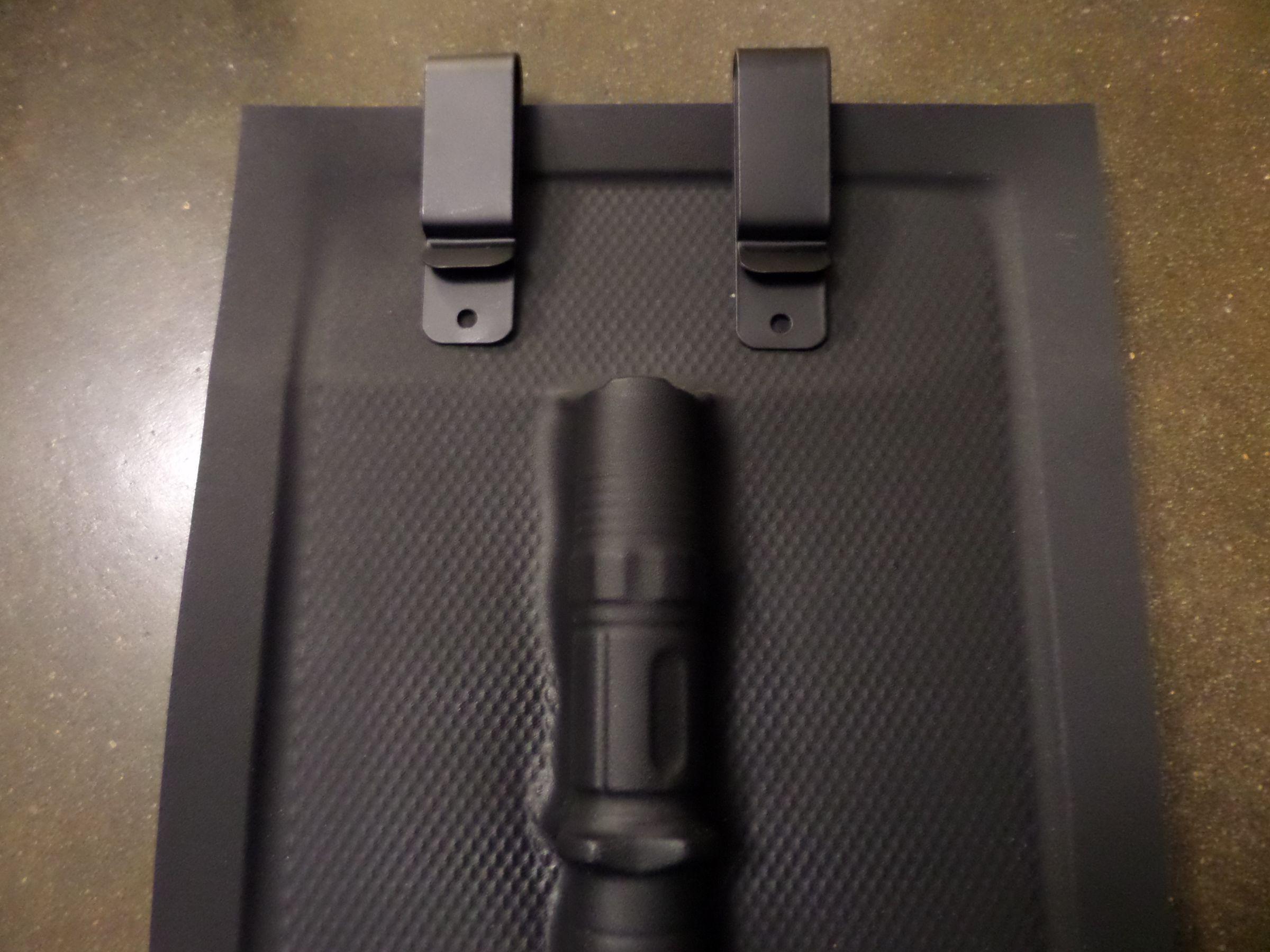 Kydex Flashlight Holster 7 Steps Instructables