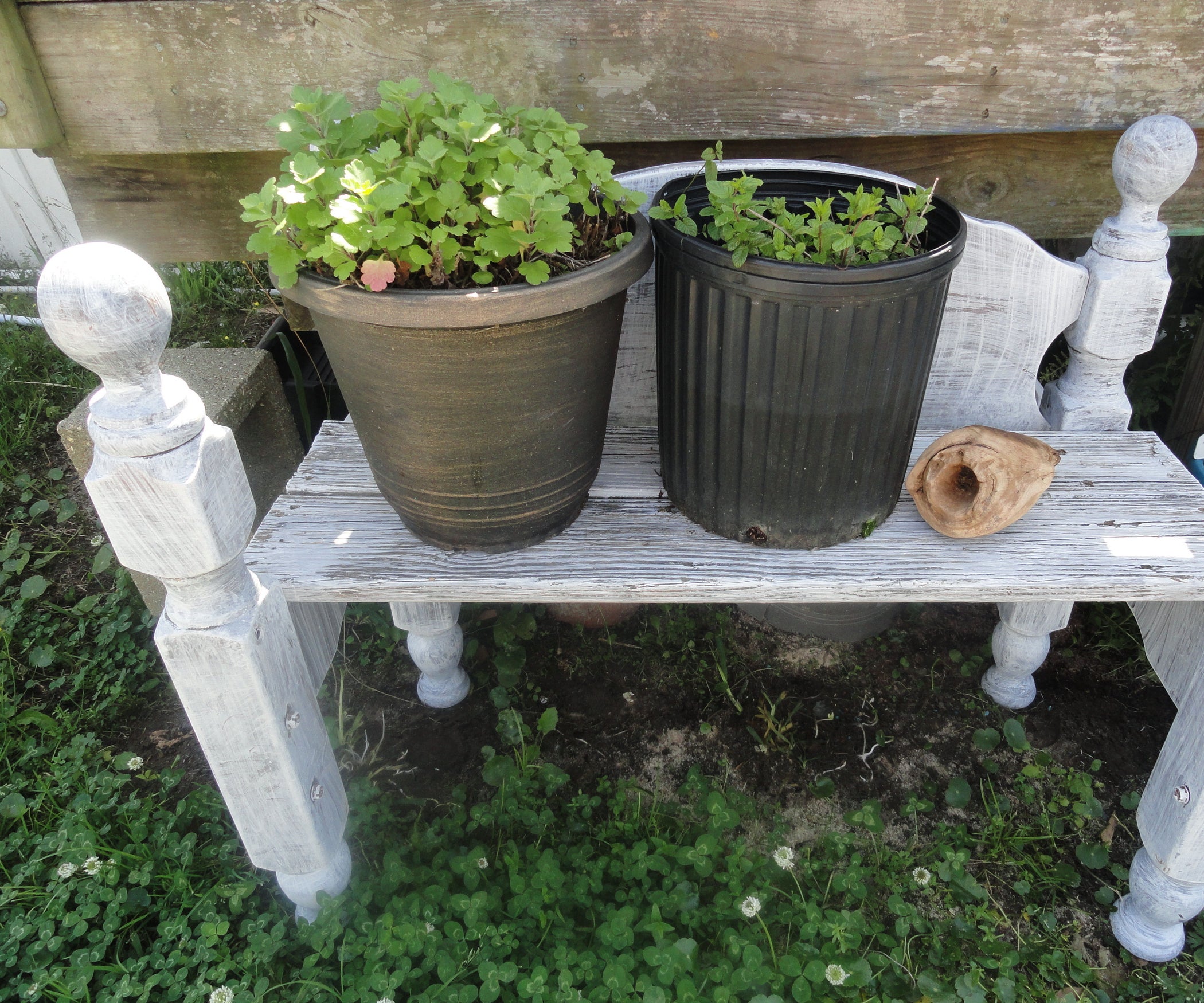 Rustic Garden/Planter Bench From Headboards 7 Steps (with Pictures