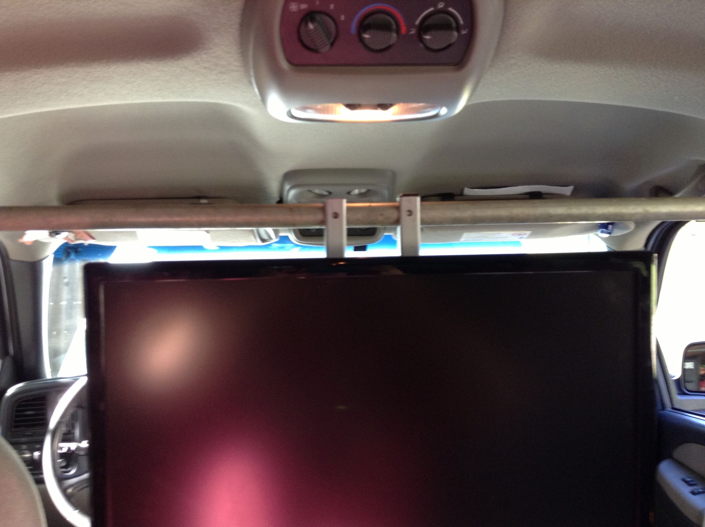 Put a 19in Tv and Game Console in Your Car 16 Steps (with Pictures