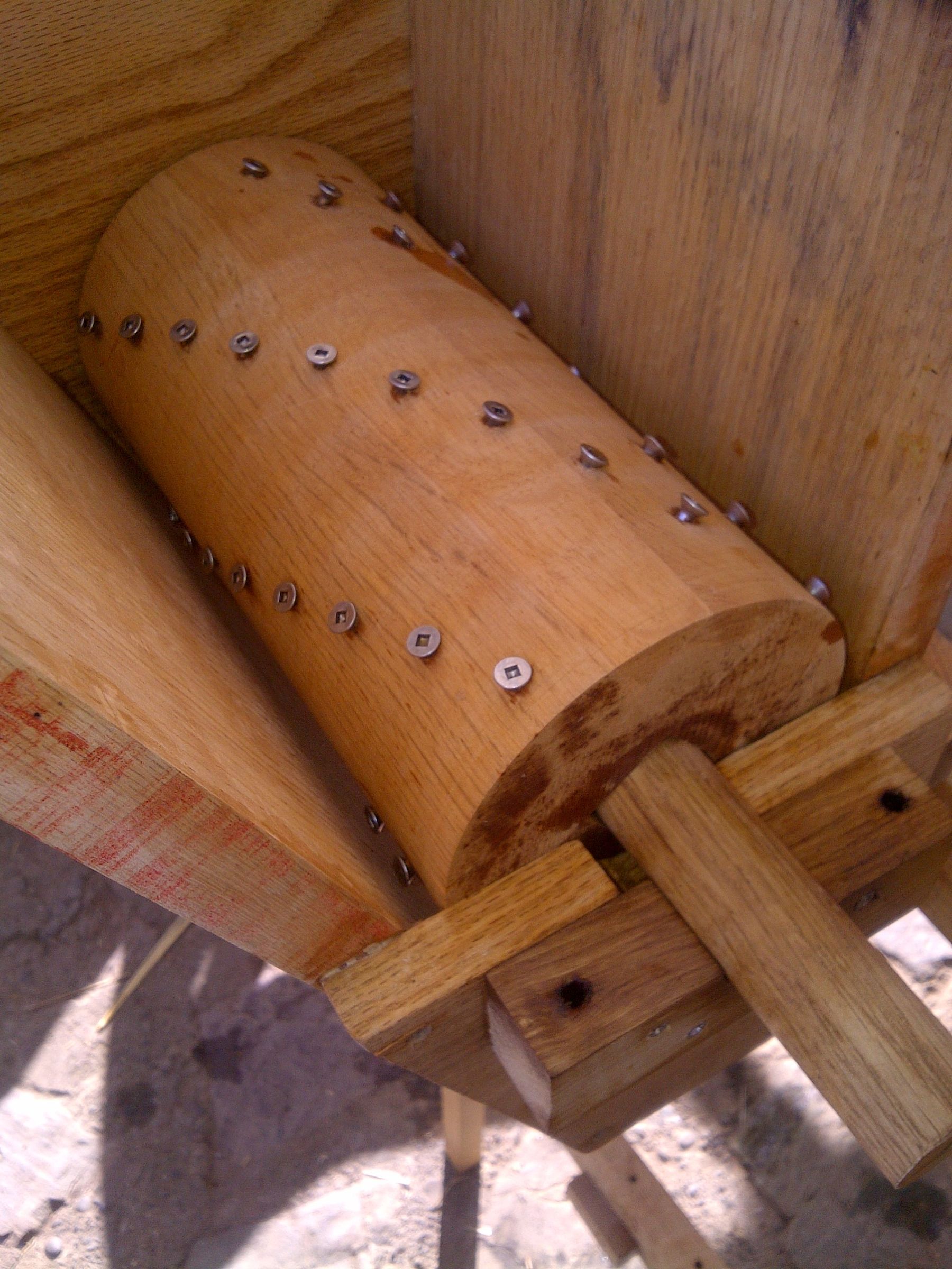 Apple Cider Press With Grinder 9 Steps (with Pictures) Instructables