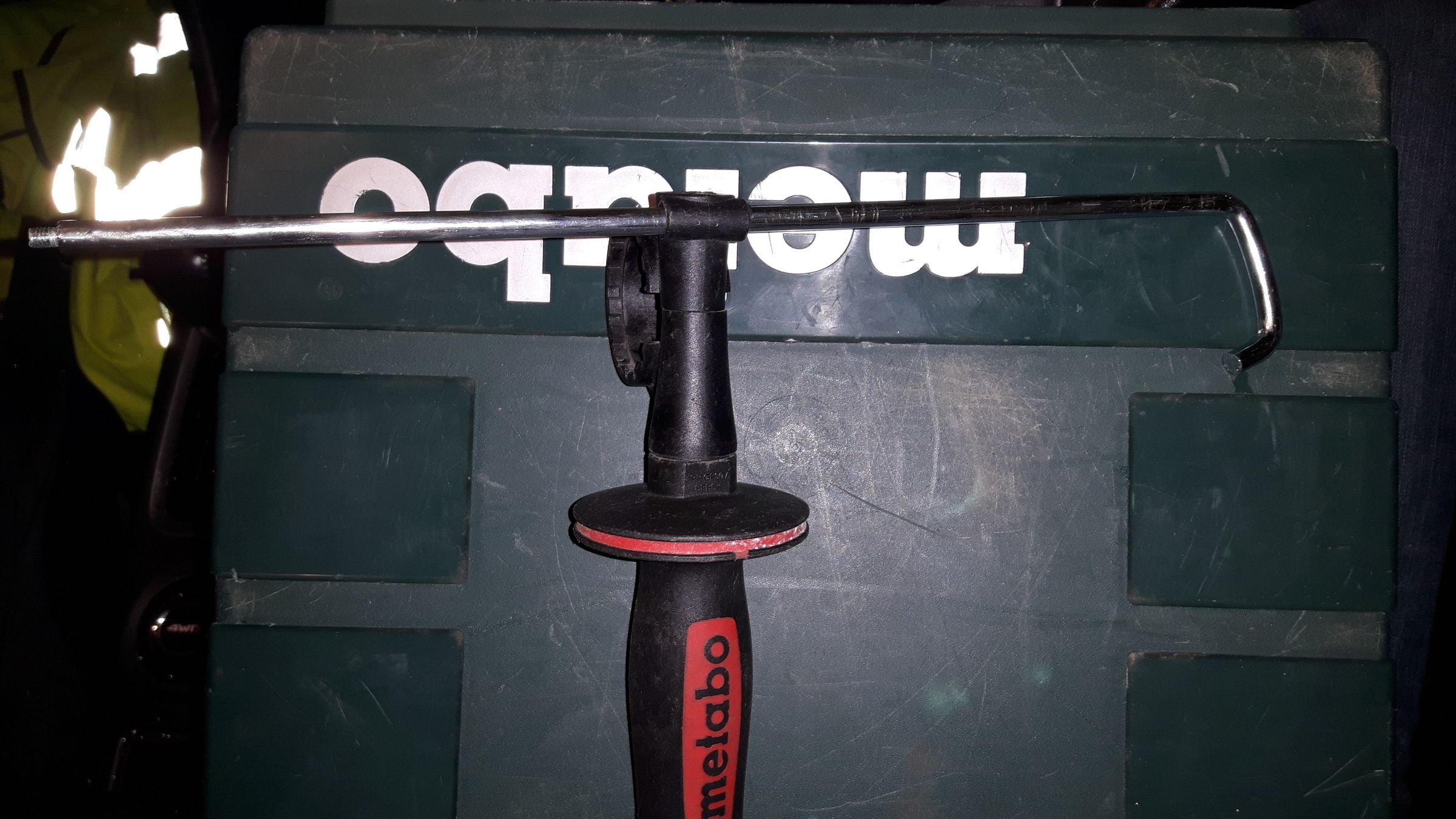Cordless Drill Powered Caulk Gun 4 Steps (with Pictures) Instructables