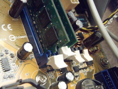 RAM (Random Access Memory)