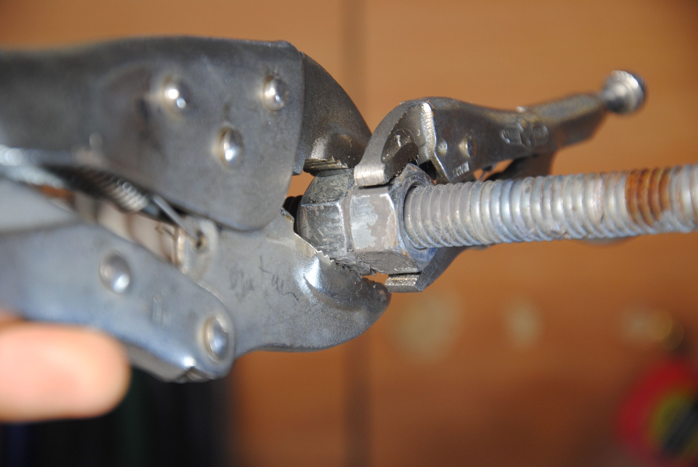 How to Remove a Stuck Nut (without Stripping Threading) 4 Steps (with
