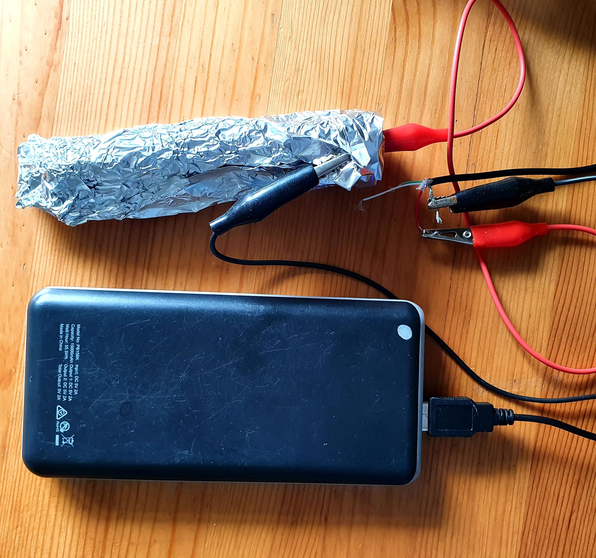 DIY Rechargeable DCell Battery From Aluminum Foil 7 Steps (with