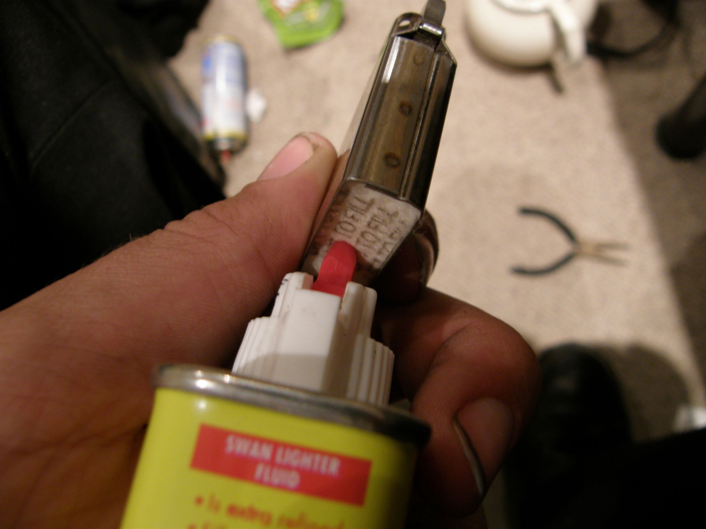 Reflinting and Rewicking a Zippo Lighter. 10 Steps (with Pictures