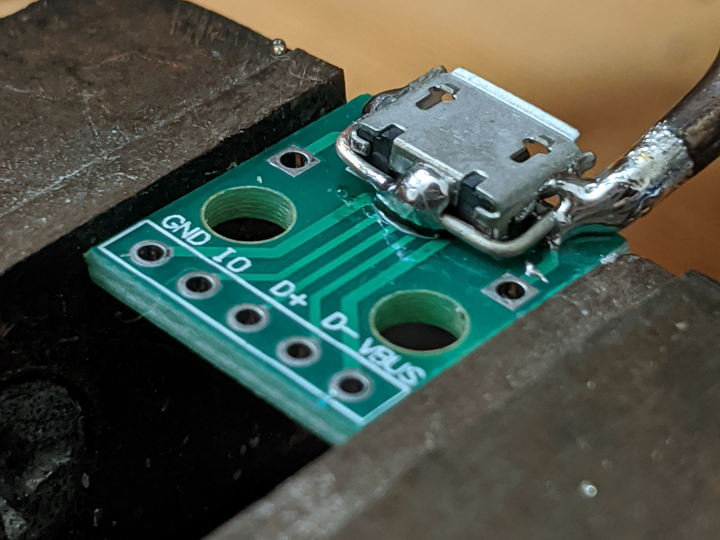 Replace MicroUSB Port With Only a Soldering Iron 9 Steps (with
