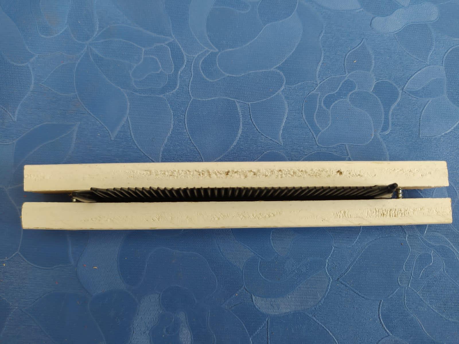 Loom With Combs 10 Steps (with Pictures) Instructables