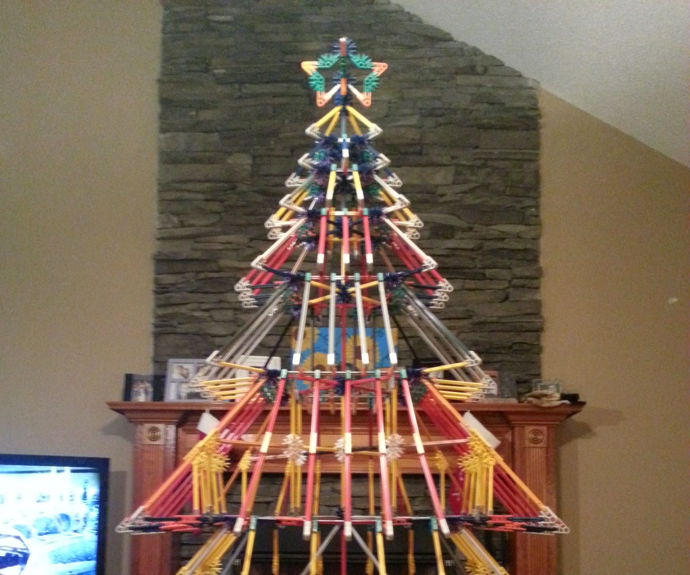 48" k'nex christmas tree DIY Project DIY Project Image