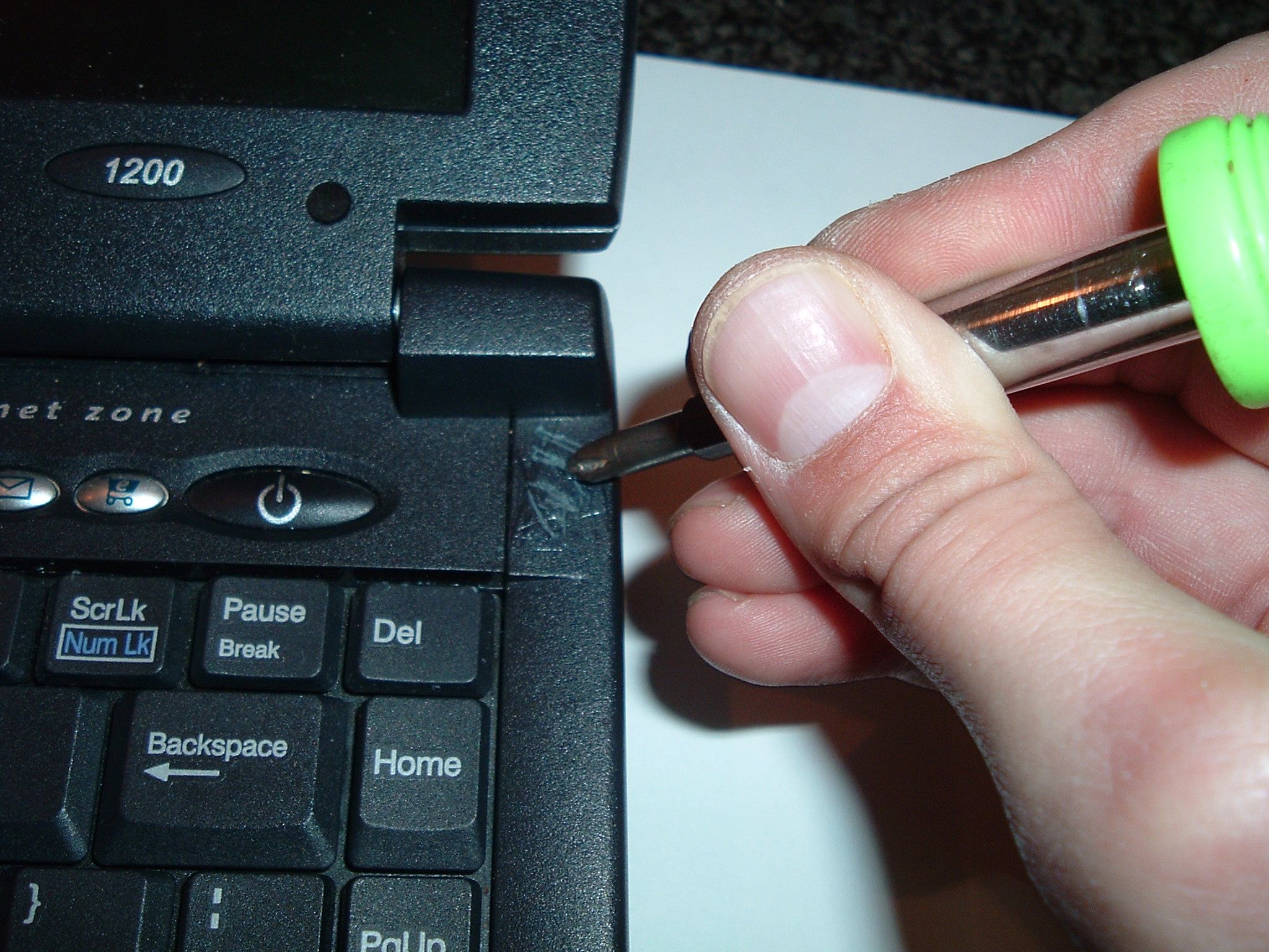 Laptop Hinge Hack 9 Steps Instructables