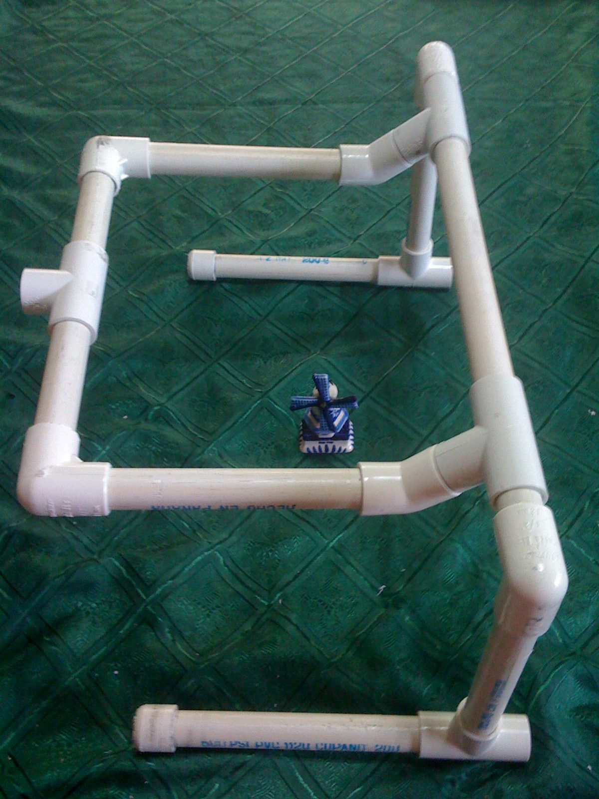 Laptop STAND PVC Table 12 Steps Instructables