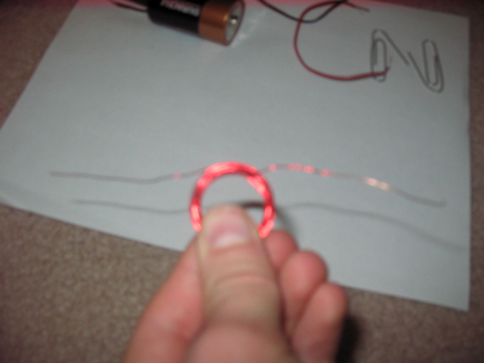 How to Make a Simple Spinning Motor 4 Steps Instructables