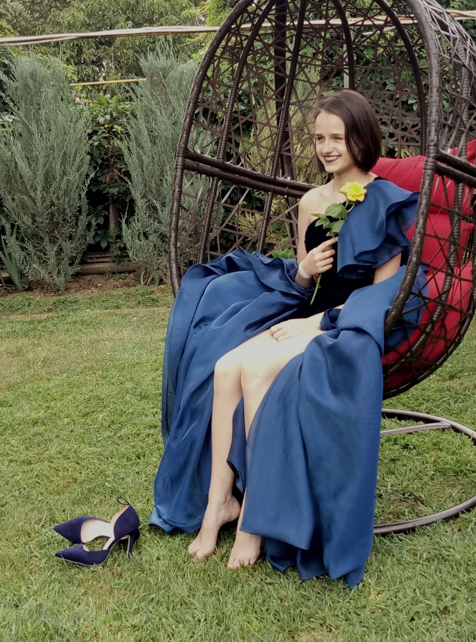 How To Draw A Prom Dress For My Gf 6 Steps Instructables