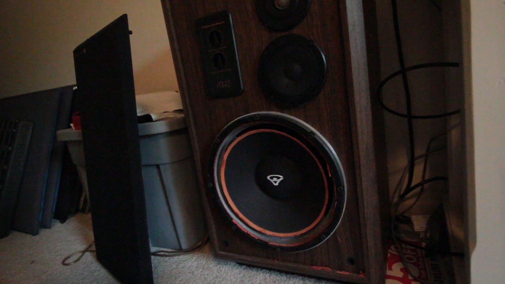 Fix a Speaker by Replacing the Foam Edge 13 Steps (with Pictures