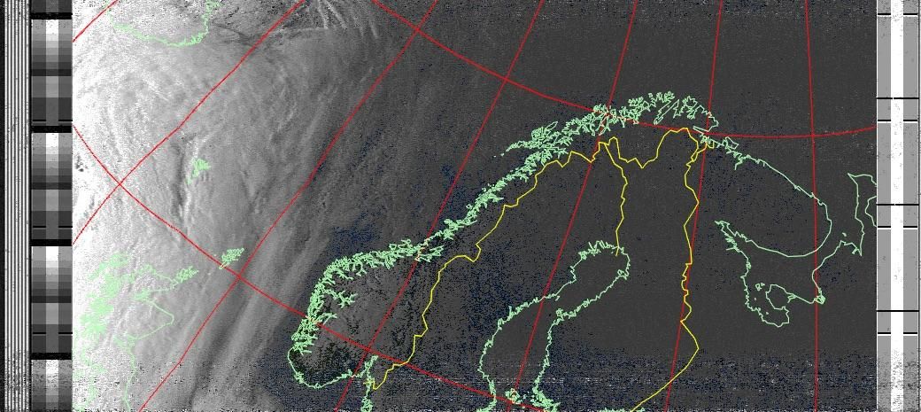 Raspberry Pi NOAA Weather Satellite Receiver