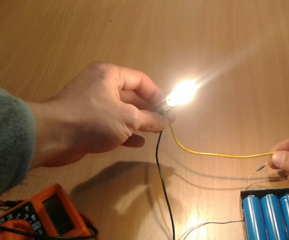 How to Make a 12v Battery Pack at Home : 3 Steps - Instructables