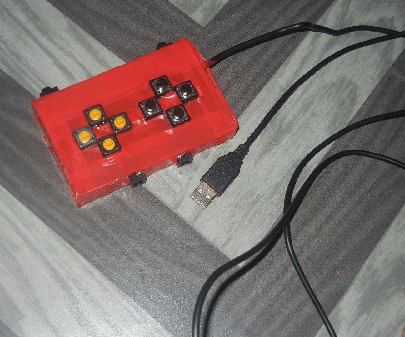 (update - theres a slight issue) usb game controller for p.c DIY Project DIY Project Image