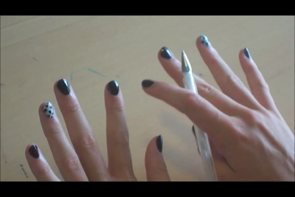 Checker Nail Print With GEL PEN 6 Steps Instructables
