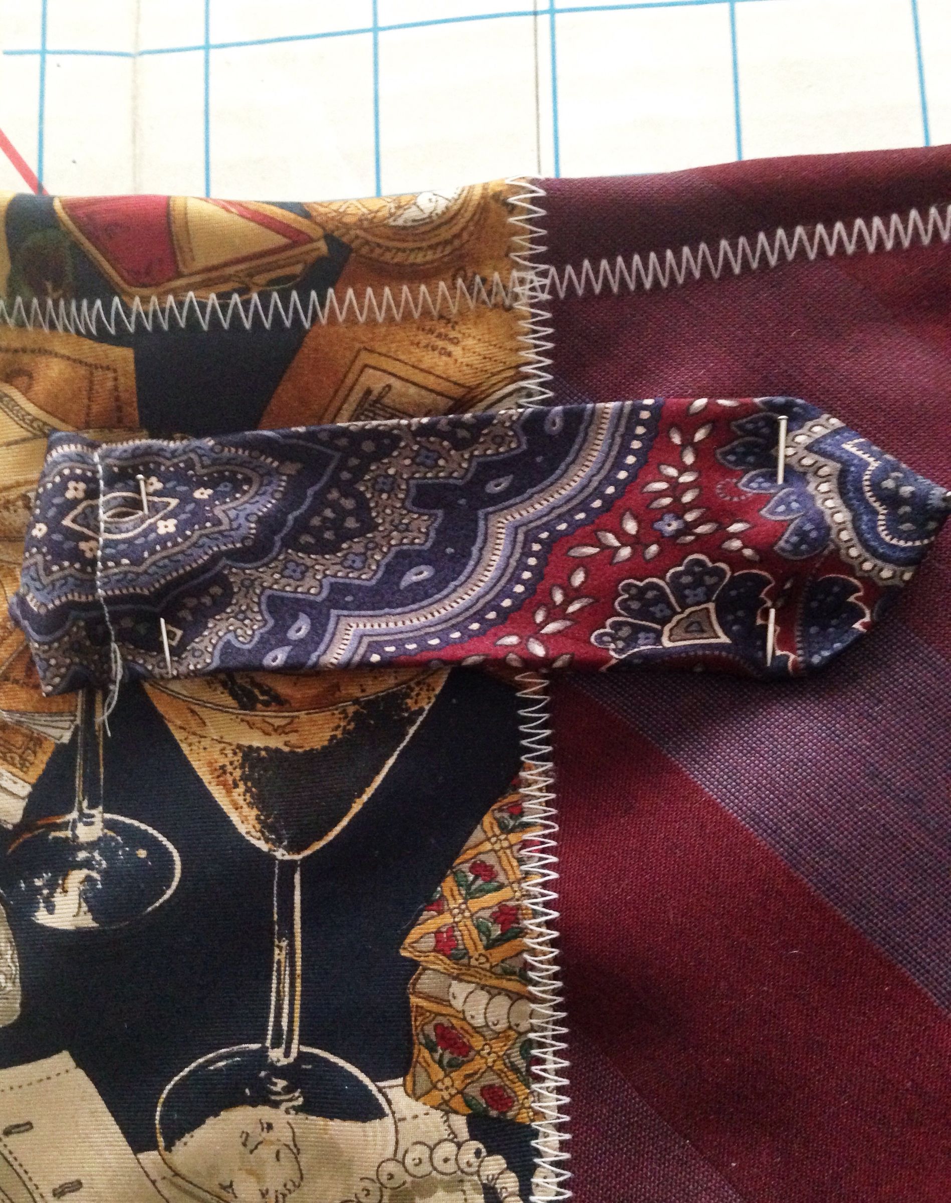 necktie purse