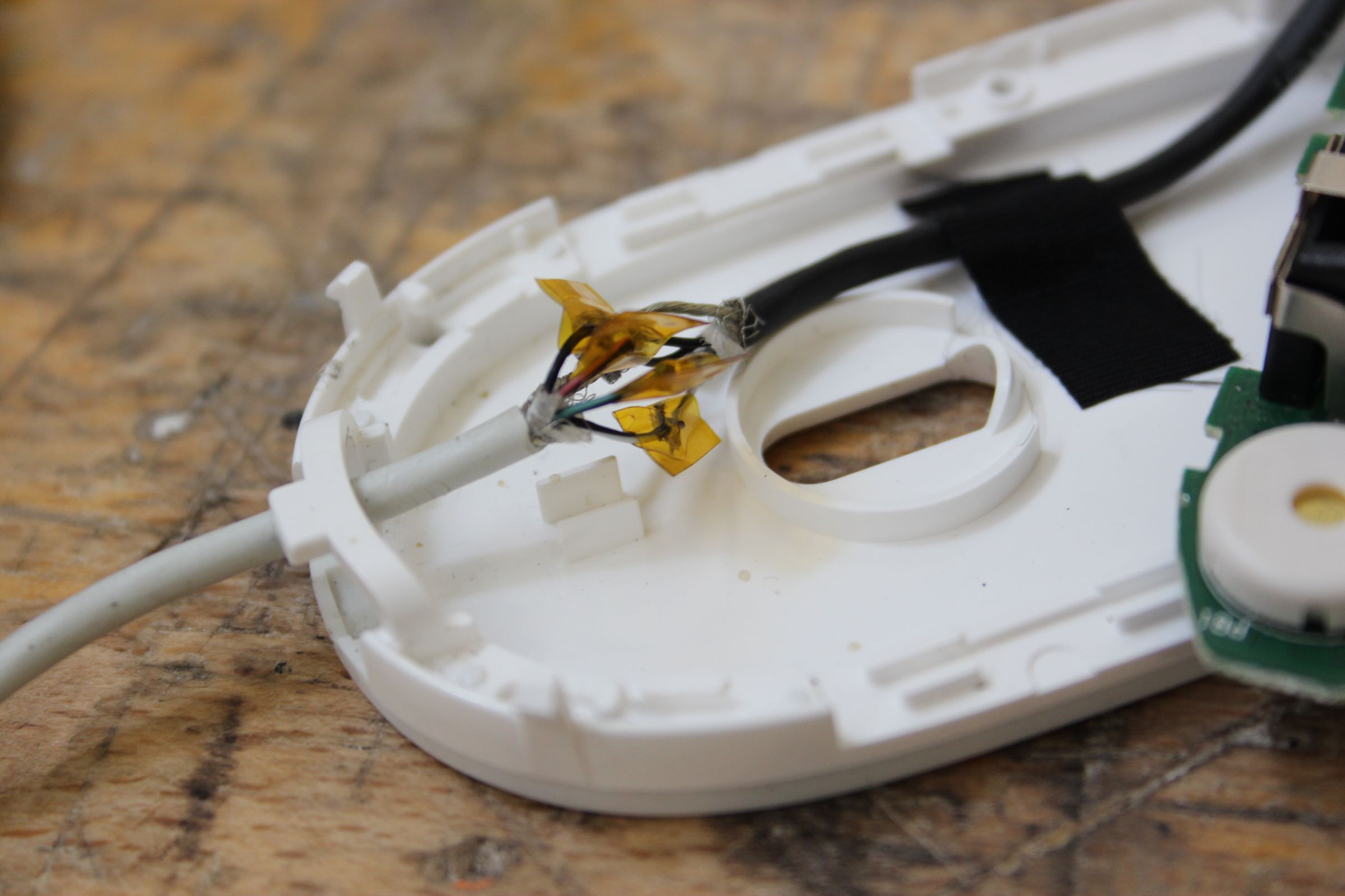 Fix a Bad Cable on Your Mighty Mouse 12 Steps (with Pictures